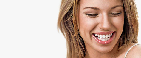 Sonrisa diseñada con estética dental profesional